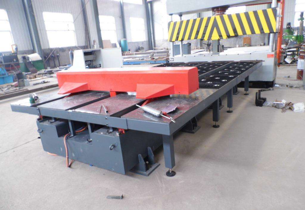 剪(jian)闆送料(liao)機和數(shù)控送料(liao)機的區(qū)别