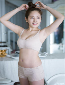 《在线最新av免费费观看-乳色吐息我是看守专用宠无修剪皮皮虾翻译》